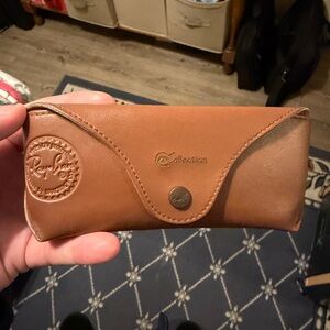 Authentic & Vintage Ray-Ban Tan Leather Glasses Case(Case Only)